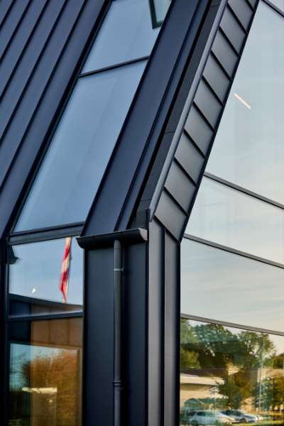 Mere bevægelse bag stålet i Hobro Idrætscenter, Hobro Idrætscenter, Amerikavej 22, 9500 Hobro